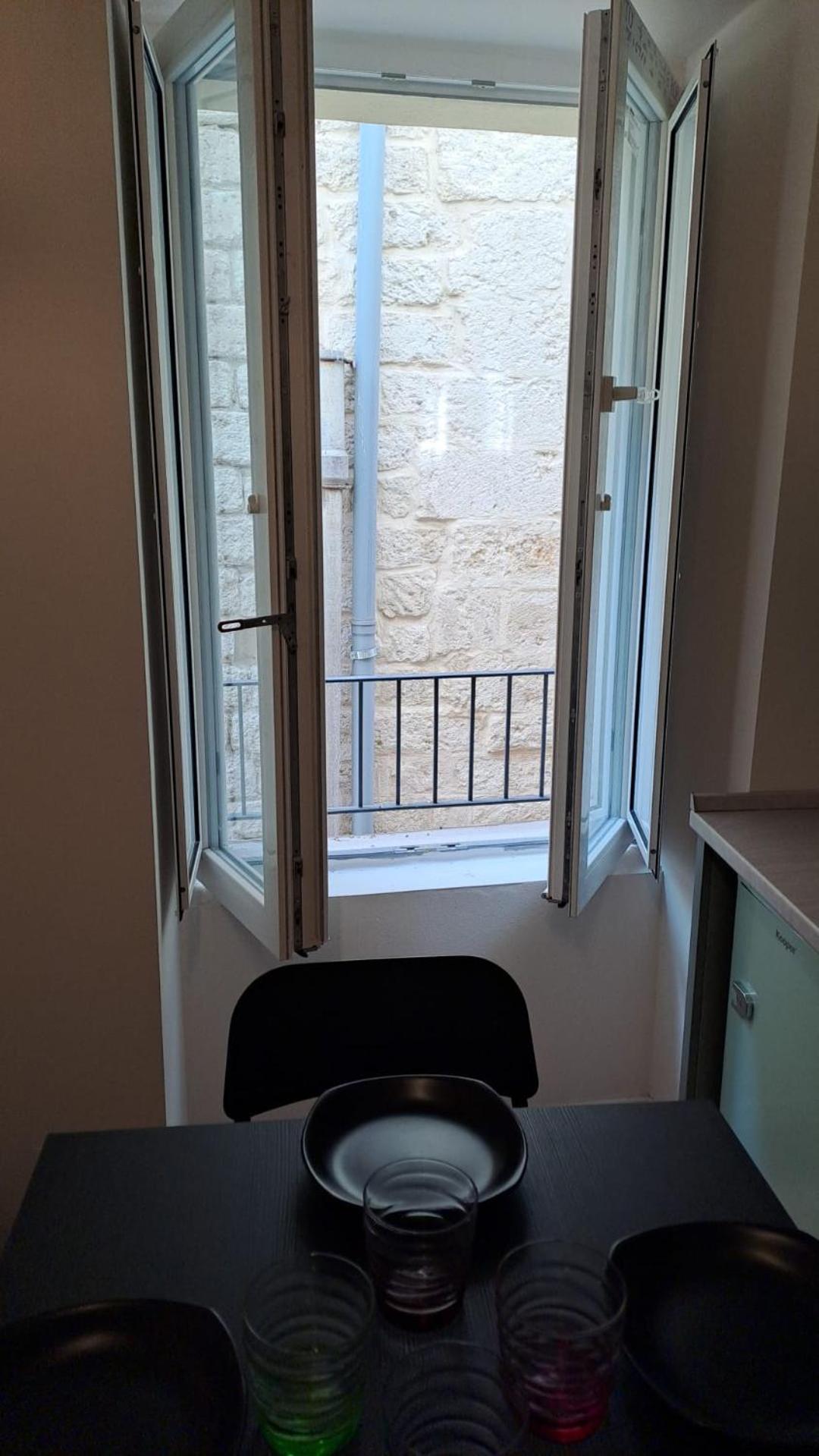 Corte Sui Tetti Di * Bari