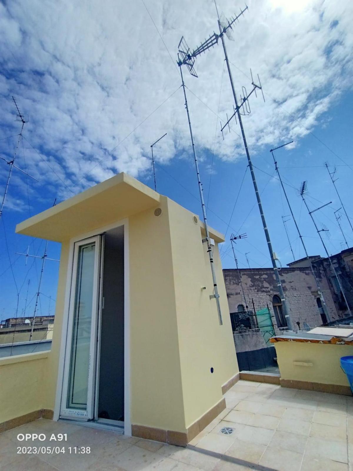 Corte Sui Tetti Di * Bari
